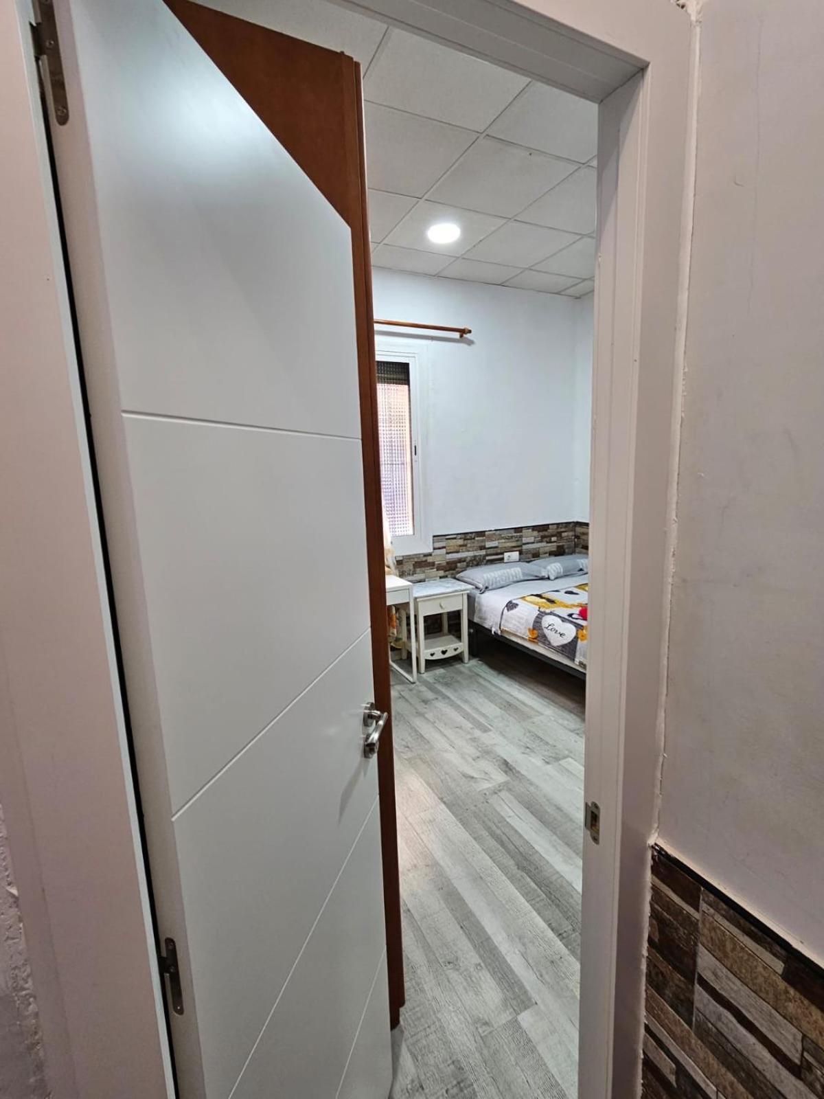 הוספיטלט דה יוברגאט Habitacion Doble Con Bano Privado מראה חיצוני תמונה